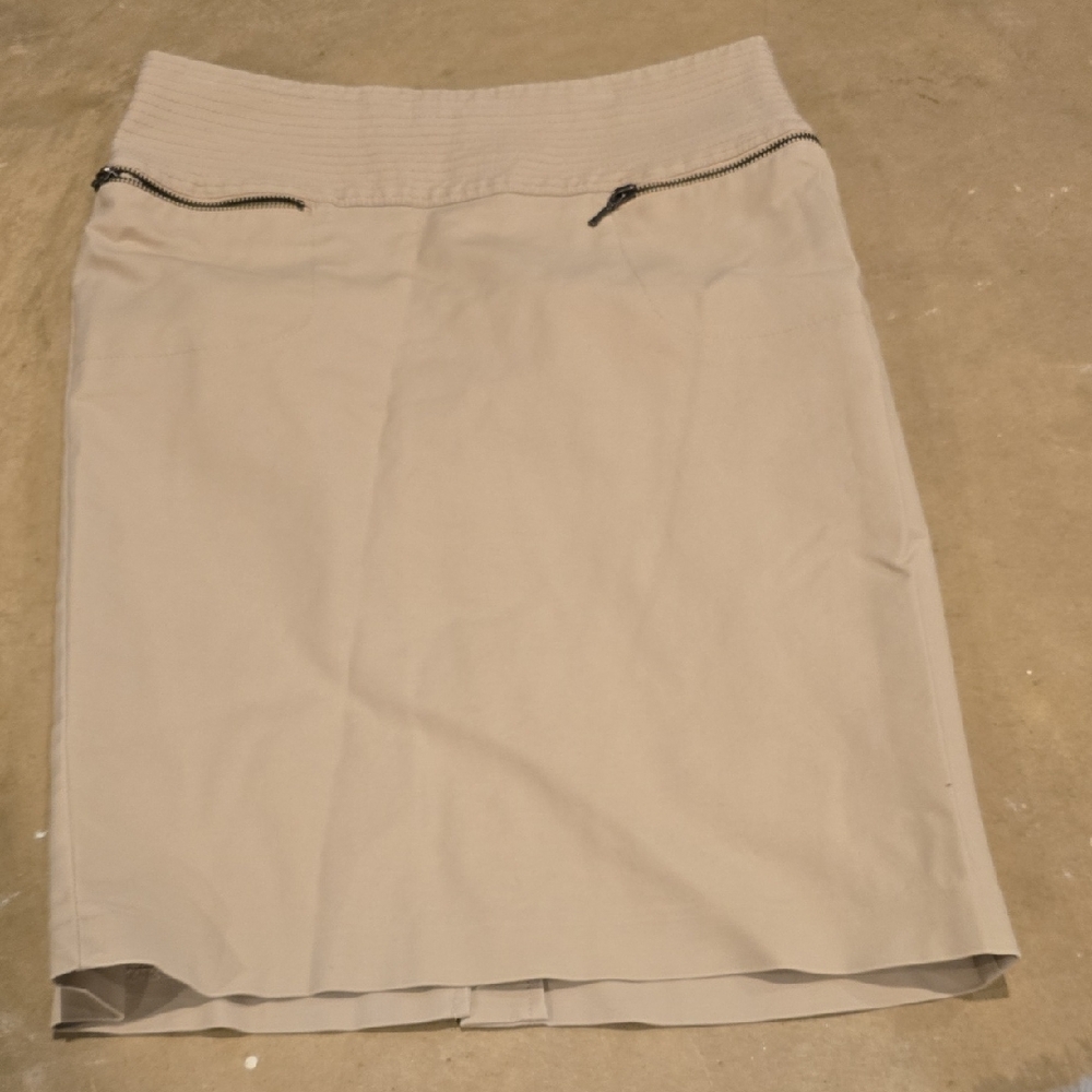 Willi Smith Tan Pencil Skirt with Zipper Detail